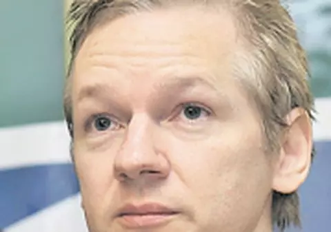 Christine Assange, mama fondatorului Wikileaks: ”Fiul meu este nevinovat. E o înscenare”