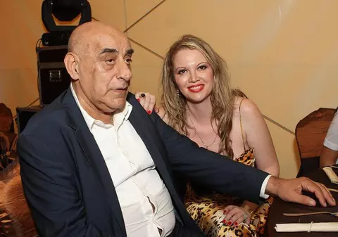 Oana Lis vrea bani de la Moş Crăciun: "Aşa îmi iau eu ce-mi doresc"