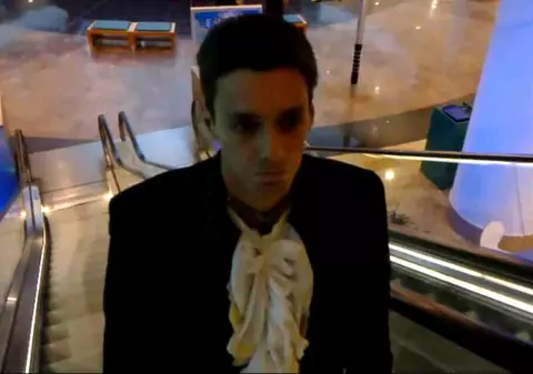 Foto | Mircea Badea de la Neatza la mall, costumat în Gulliver