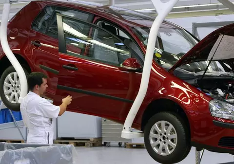 Volkswagen a ajuns la maşina cu numărul 111.111.111