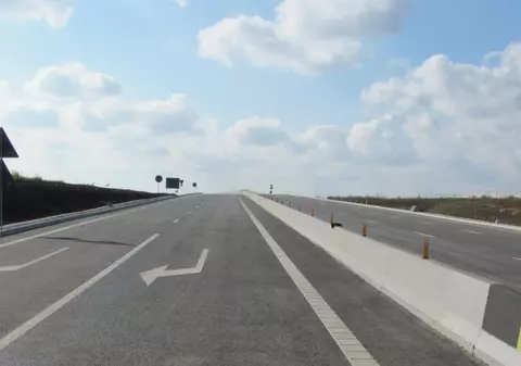 De mâine, şoferii pot circula pe Centura oraşului Iaşi