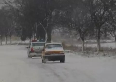 Ninsoarea le scoate peri albi şoferilor! Vezi care sunt drumurile cu probleme!