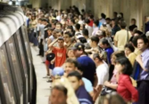 Cartelele de metrou, plătite cu cardul de la 1 ianuarie
