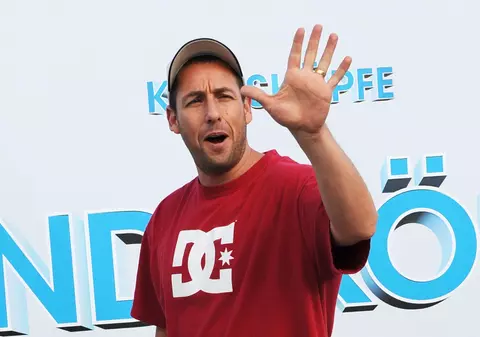Adam Sandler a aflat din ziare că... a murit