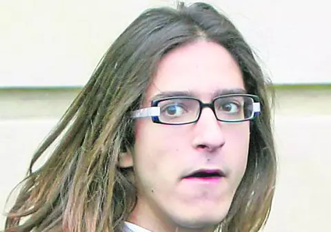 Fiul senatoarei Plăcintă s-a apărat în faţa magistraţilor: «Sunt filosof, nu tâlhar»