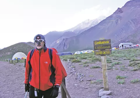 Dragoş Veleanu, un alpinist renumit din Craiova, şi-a găsit sfârşitul pe munte, ucis de un ţurţur gigantic