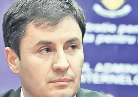 Igaş a terminat liceul la 24 de ani