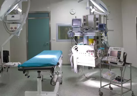Dată afară de la Medicină după ce a postat pe Internet o poză cu o placentă umană