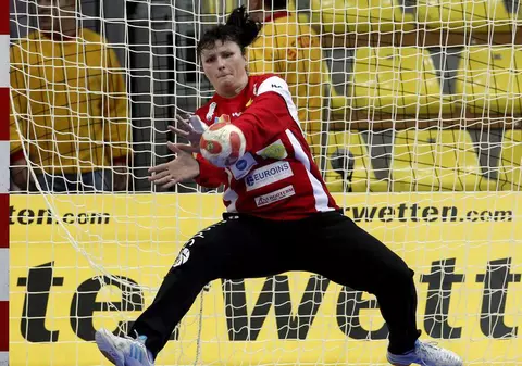 Luminiţa Huţupan, cea mai bună portăriţă din toate timpurile