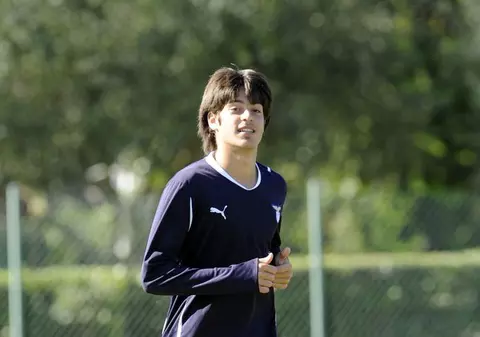 Cătălin, fiul fostului rapidist Ştefan Ţîră, joacă la echipa secundă a lui Lazio: "Răzvan Lucescu mi-a spus să trag tare"