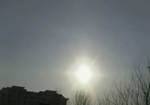 În China au fost văzuţi trei sori pe cer 