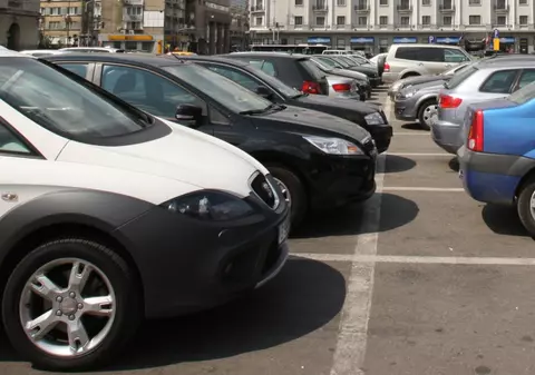 Reînnoirea contractelor pentru locul de parcare 