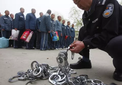 Condamnat la închisoare pe viaţă pentru că nu şi-a plătit taxele de drum