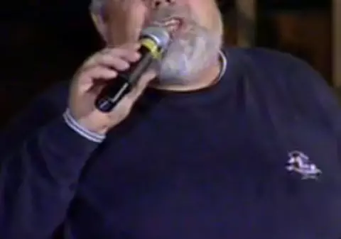 Interpretul Ilie Micolov a fost internat de urgenţă la Bacău