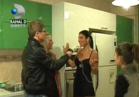 Andreea Tonciu a "spart" 15.000 de euro pe mobila de bucătărie
