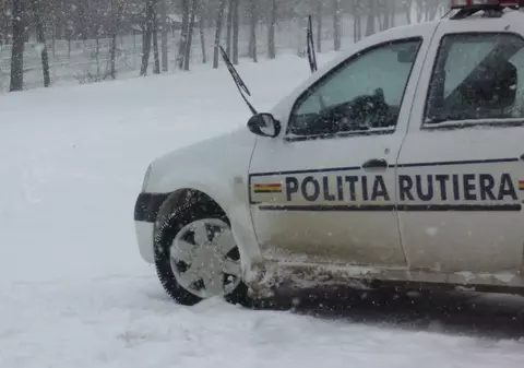 Doi morţi după ce un ATV s-a lovit frontal cu un autobuz, în Galaţi