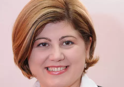 Deputata Liana Dumitrescu, susţinută de aparate