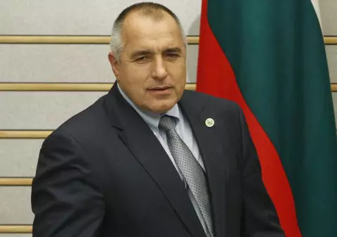 Salariile medicilor bulgari implicați în lupta cu pandemia de coronavirus vor fi mărite