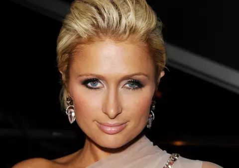 Paris Hilton şi Lindsay Lohan se vor bate pe bani? 