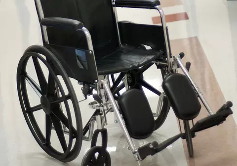 Vrea să călătorească 5000 de mile în scaunul cu rotile