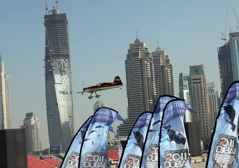 Foto&Video | Aşa fac doi piloţi români show în Dubai