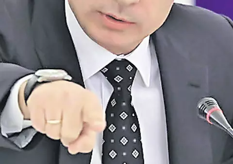 Uite cum îi sancţionează Putin pe miniştrii săi: i-a trimis să facă Anul Nou în frig şi beznă