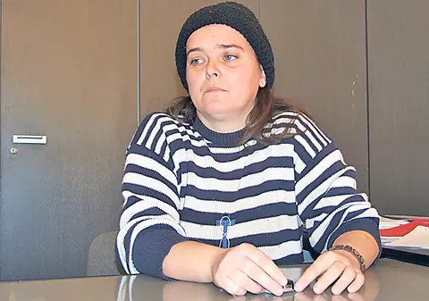 Mama tinerei care şi-a aruncat bebeluşul pe geam la Berlin: «Fiica mea se prostitua ca să-şi plătească datoriile la proxeneţi»