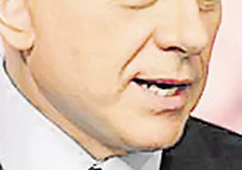 Berlusconi, anchetat pentru sex cu minore