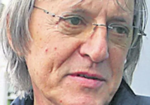 Mihai Constantinescu lansează patru CD-uri