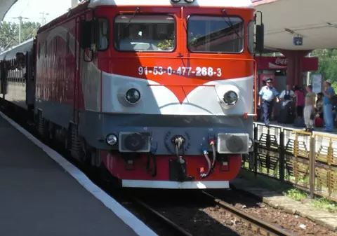 Trenurile de pe ruta Bucureşti-Braşov îşi modifică orarul de astăzi