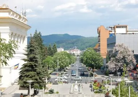 Wired.com: Cum a ajuns izolatul oraş Râmnicu Vâlcea centrul infracţiunilor cibernetice