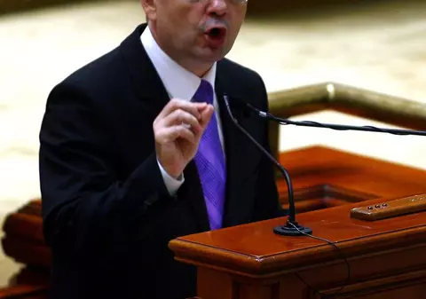 Boc: "Banii tinerilor întreprinzători nu vor fi daţi pentru a fi cheltuiţi în Bamboo"