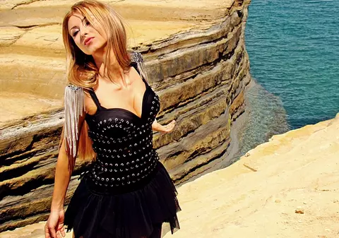 Piesa “Trippin” a Andreei Bălan face furori în SUA