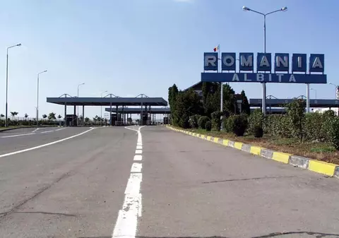 Doi greci au încercat să iasă din România cu un bătrân mort, susţinând că doarme