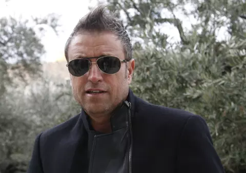 Cătălin Botezatu îşi doreşte o fetiţă: "Mi-ar plăcea să mă plimb pe plajă cu ea, să facem castele de nisip"