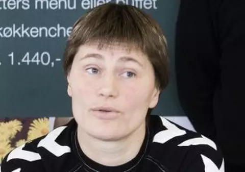 Anja Andersen împlineşte 42 de ani. La mulţi ani!