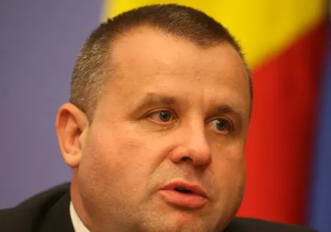 Mai puţini asistaţi social