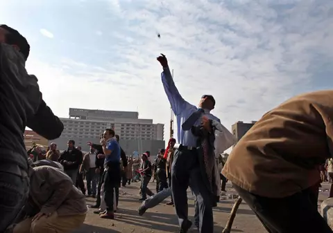 Forțele de securitate au tras cu gaze lacrimogene asupra demonstranților din Cairo