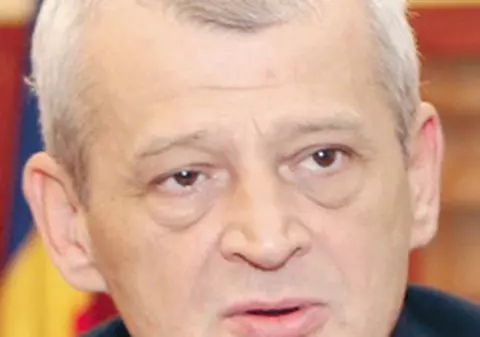 Sorin Oprescu face parcare în tunelurile secrete de sub Bucureşti