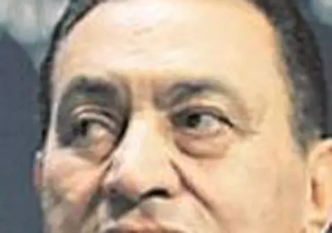 Egiptenii din Cairo şi-au pus corturile în piaţă