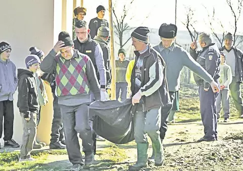 Veniţi în ţară să-şi îngroape ruda, doi soţi au murit intoxicaţi