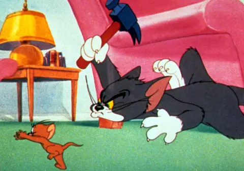 Comandă volumul 1 «Poveşti cu Tom şi Jerry»!