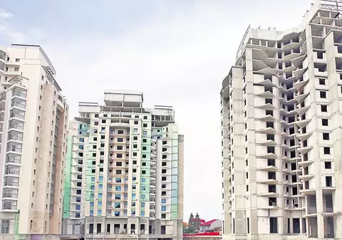 18.300 de apartamente sunt «în aer»