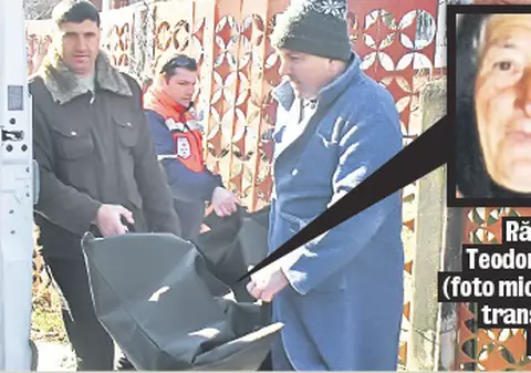 O bătrână a fost tranşată şi incendiată de fiul ei