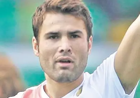 Mutu va continua să poarte pe sub echipament un tricou cu stema oraşului Florenţa: "Îl arăt dacă dau gol"