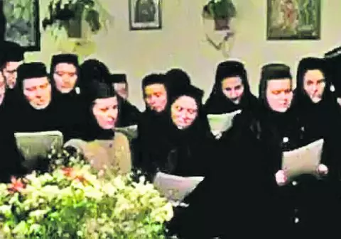 Video | I-au cântat părintelui Justin Pârvu imnul Gărzii de Fier