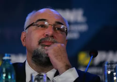 Vosganian, despre raportul MCV: Nu trebuie să oprească adoptarea Legilor Justiţiei; Titlul moțiunii de cenzură vine dintr-o recuzită nazistă