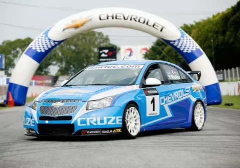 Echipa Chevrolet e gata să atace Campionatul Mondial de Turisme cu o nouă mașină 