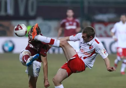 Luptă oarbă între Rapid și Dinamo