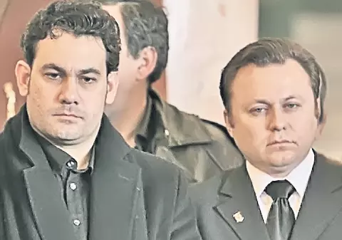 Scandal la mormântul lui Dolănescu